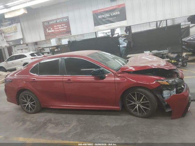 2021 TOYOTA CAMRY SE 13