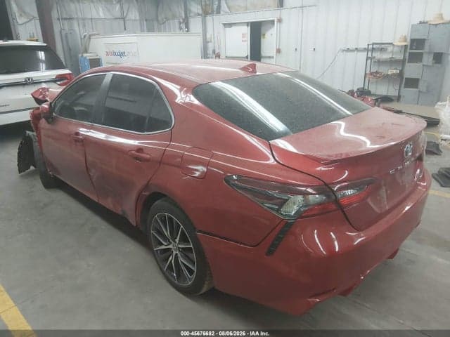 2021 TOYOTA CAMRY SE 3