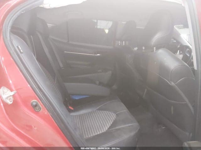 2021 TOYOTA CAMRY SE 8