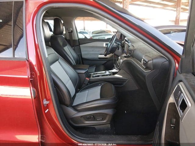 2023 FORD EXPLORER XLT 5