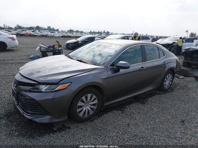 2018 TOYOTA CAMRY HYBRID LE 2