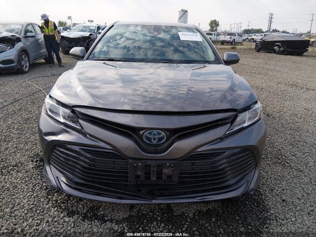 2018 TOYOTA CAMRY HYBRID LE 13