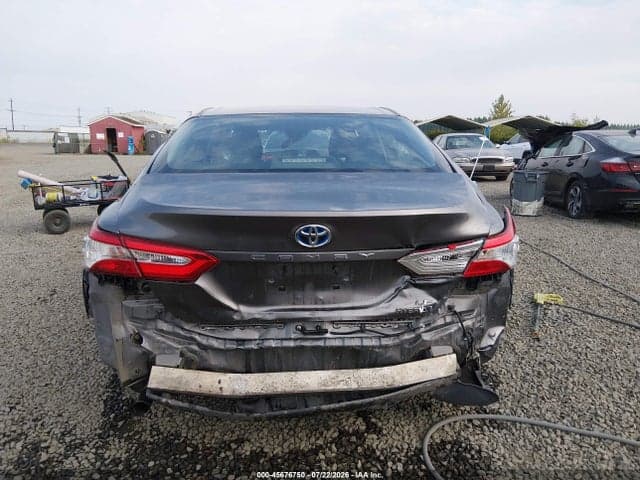 2018 TOYOTA CAMRY HYBRID LE 17