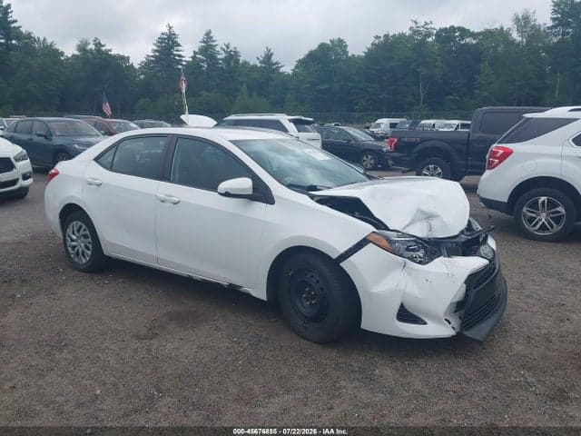 2017 TOYOTA COROLLA LE 1