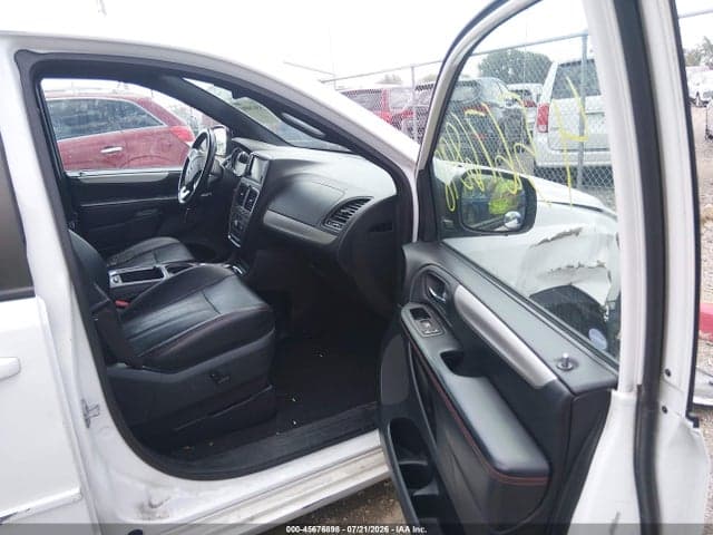 2017 DODGE GRAND CARAVAN GT 5