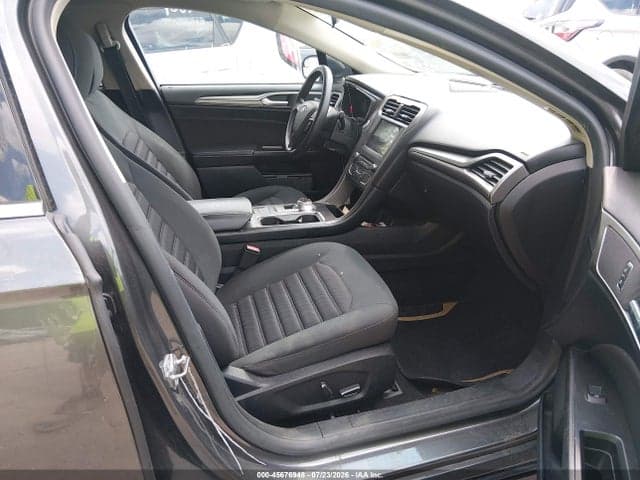 2017 FORD FUSION SE 5