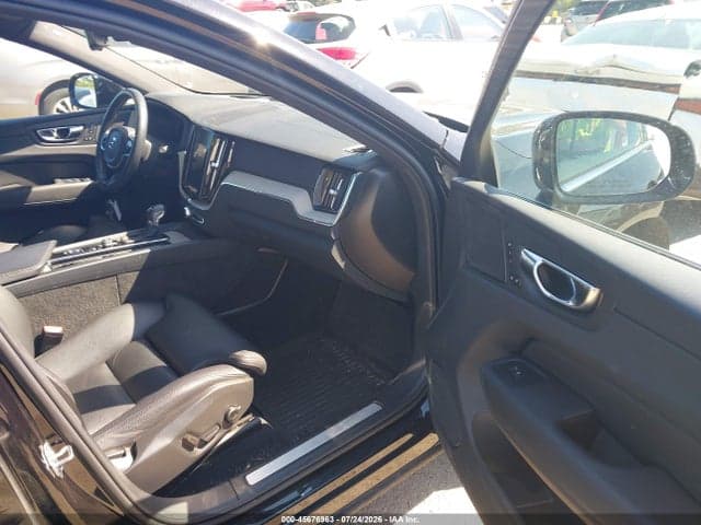 2020 VOLVO XC60 T5 INSCRIPTION 5