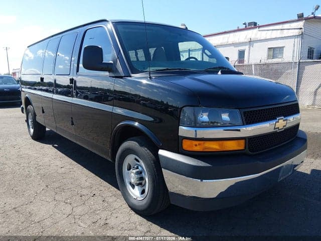 2017 CHEVROLET EXPRESS 3500 LT 1