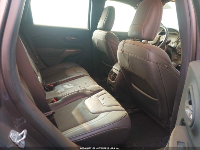 2019 JEEP CHEROKEE LATITUDE PLUS FWD 8