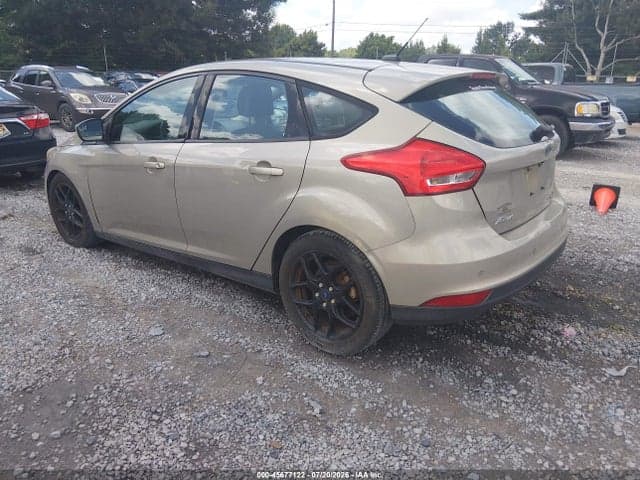 2016 FORD FOCUS SE 3