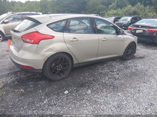2016 FORD FOCUS SE 4