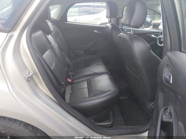 2016 FORD FOCUS SE 8