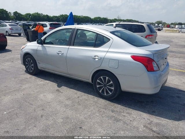 2019 NISSAN VERSA 1.6 SV 3