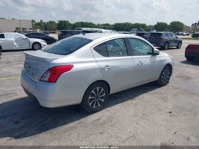 2019 NISSAN VERSA 1.6 SV 4