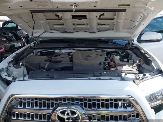 2017 TOYOTA TACOMA TRD SPORT 10