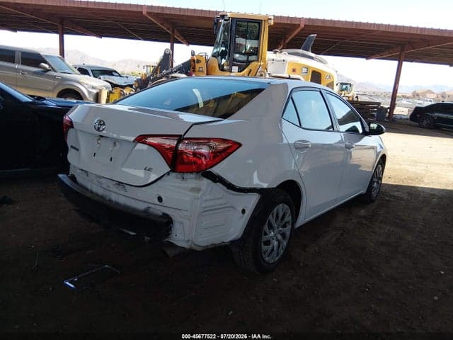 2018 TOYOTA COROLLA LE 4