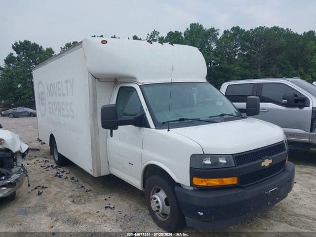 2018 CHEVROLET EXPRESS CUTAWAY WORK VAN - 1