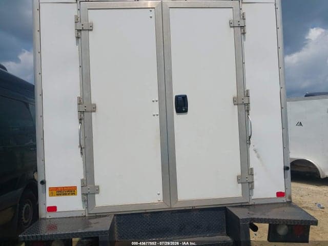 2019 CHEVROLET EXPRESS CUTAWAY 4500 18