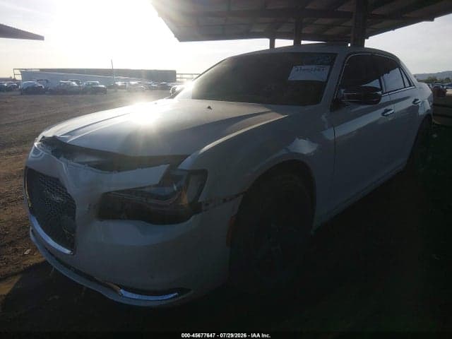 2016 CHRYSLER 300C 2