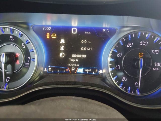 2016 CHRYSLER 300C 7