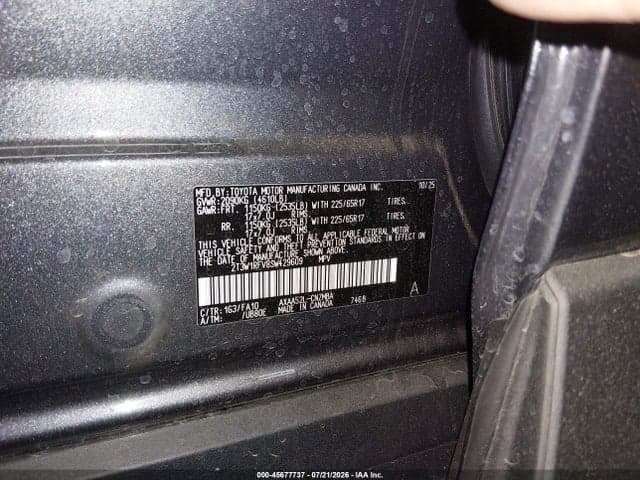 2025 TOYOTA RAV4 XLE 9