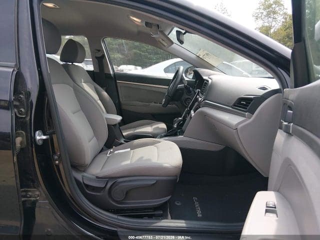 2020 HYUNDAI ELANTRA SE 5