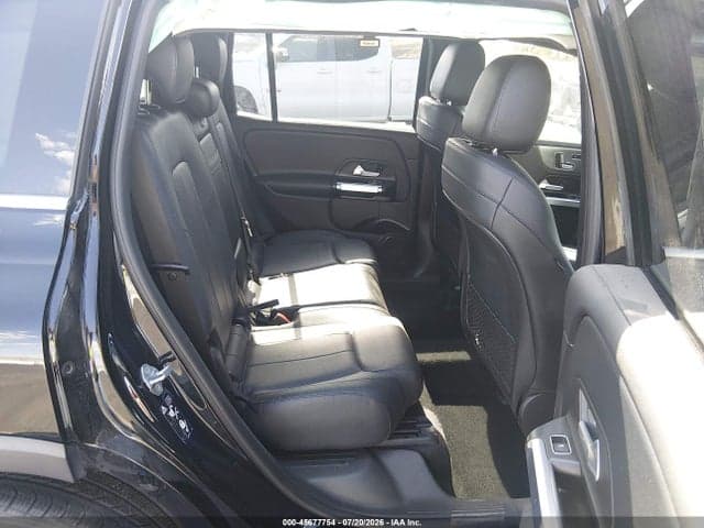 2021 MERCEDES-BENZ GLB 250 4MATIC 8
