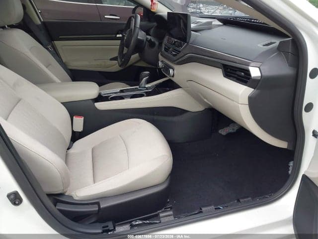 2024 NISSAN ALTIMA SV FWD 5