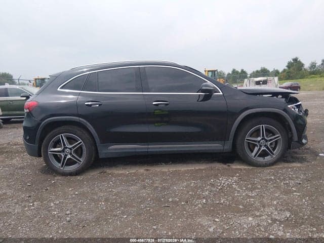 2022 MERCEDES-BENZ GLA 250 4MATIC 13