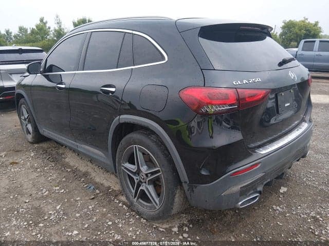 2022 MERCEDES-BENZ GLA 250 4MATIC 3
