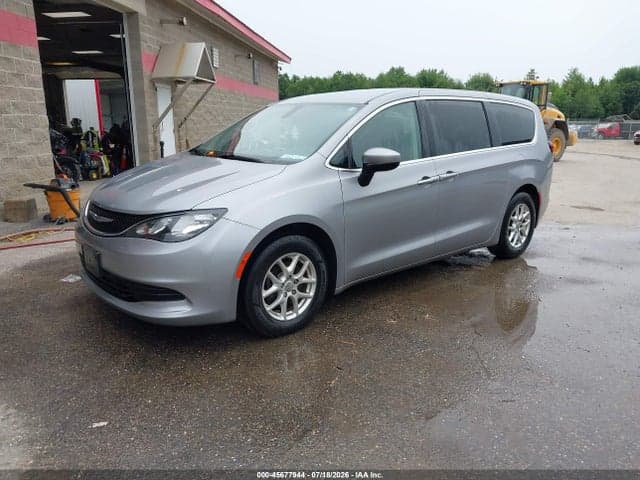 2020 CHRYSLER VOYAGER LX 2