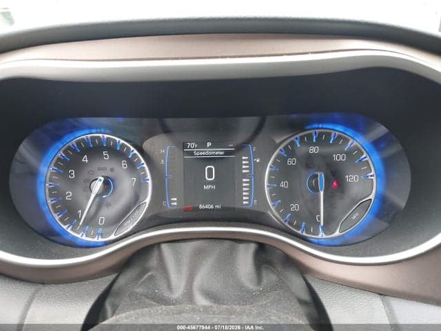 2020 CHRYSLER VOYAGER LX 7