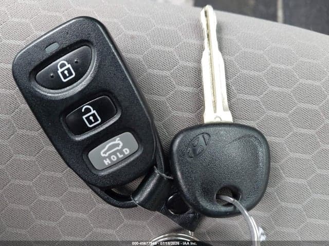 2019 HYUNDAI ELANTRA SE 11