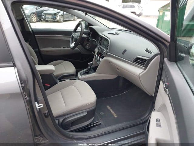 2019 HYUNDAI ELANTRA SE 5