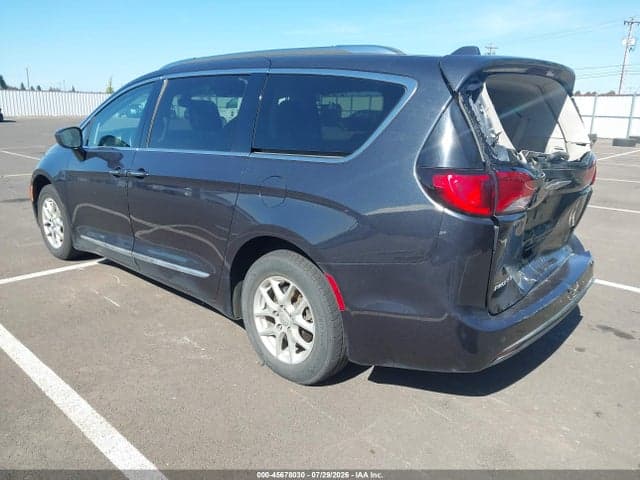 2020 CHRYSLER PACIFICA TOURING L 3