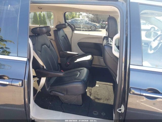 2020 CHRYSLER PACIFICA TOURING L 8