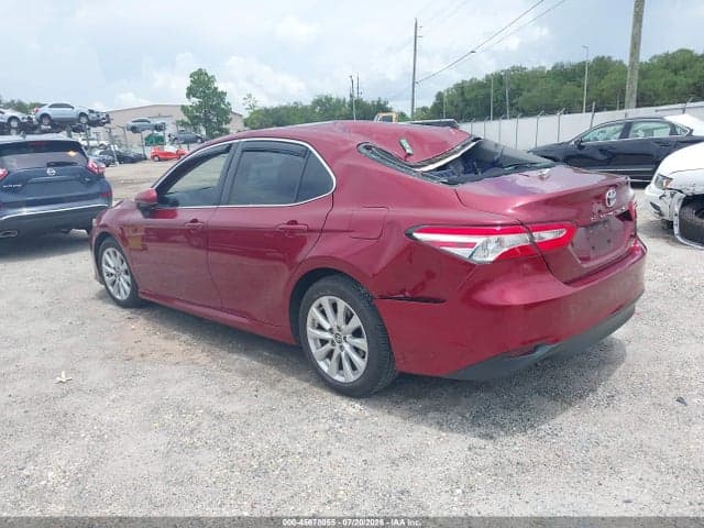 2019 TOYOTA CAMRY LE 3