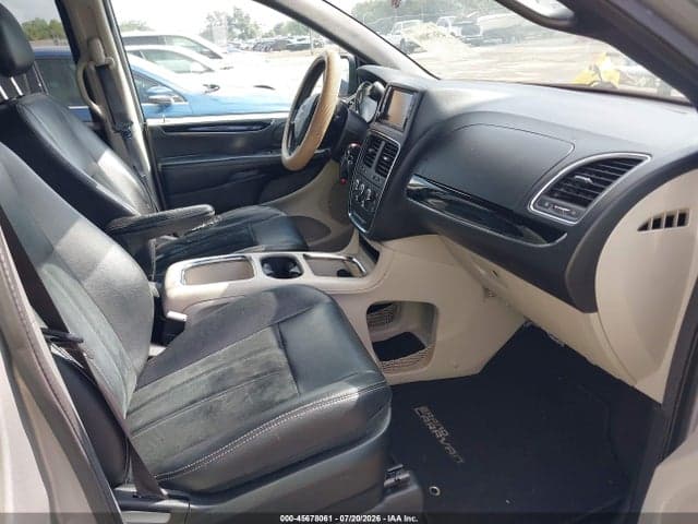2017 DODGE GRAND CARAVAN SXT 6