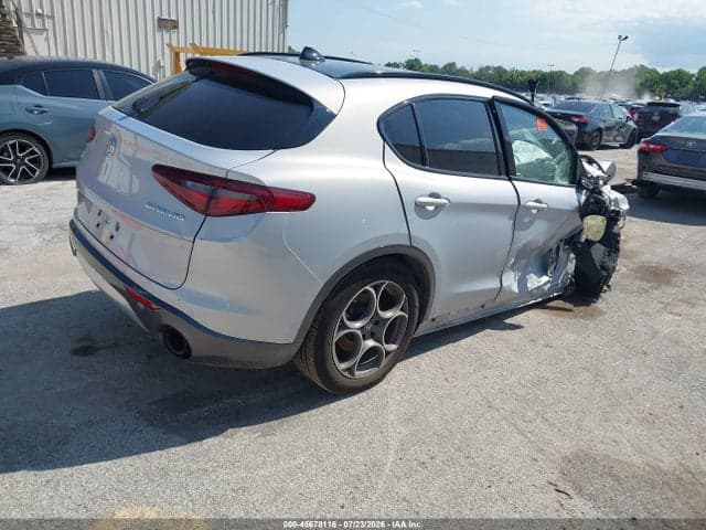 2022 ALFA ROMEO STELVIO TI AWD 4