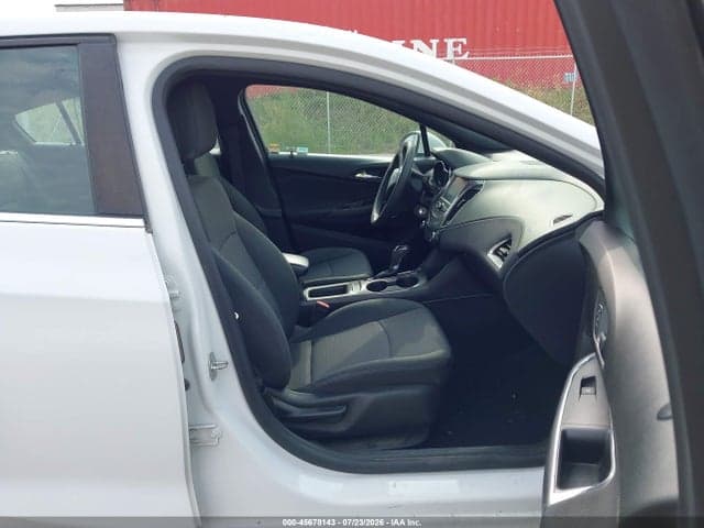 2017 CHEVROLET CRUZE LT AUTO 5