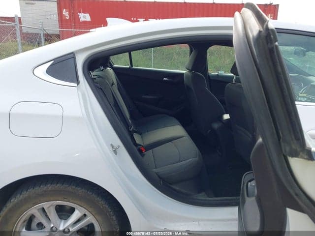 2017 CHEVROLET CRUZE LT AUTO 8