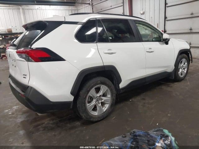 2019 TOYOTA RAV4 XLE 4