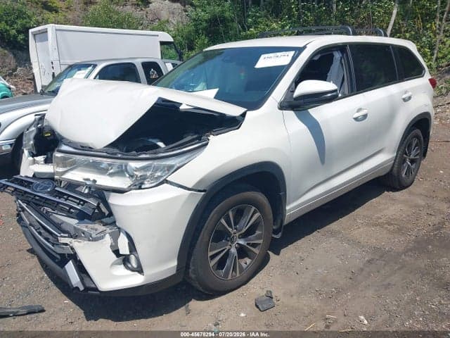2017 TOYOTA HIGHLANDER LE PLUS 2