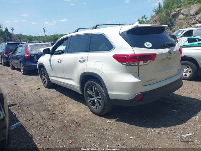 2017 TOYOTA HIGHLANDER LE PLUS 3