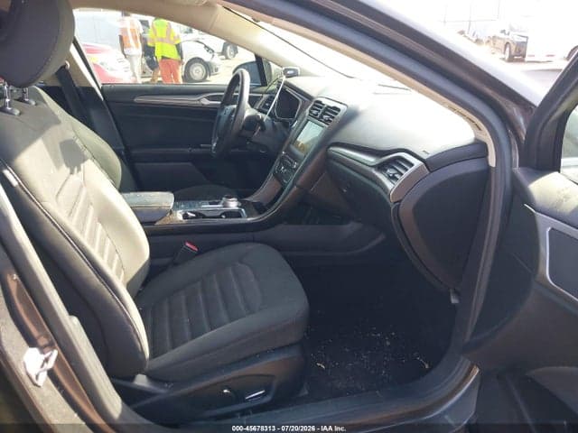 2017 FORD FUSION SE 5