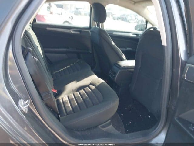 2017 FORD FUSION SE 8