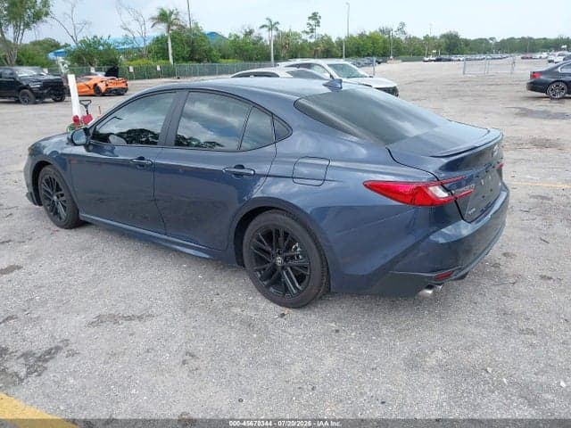 2026 TOYOTA CAMRY SE 3