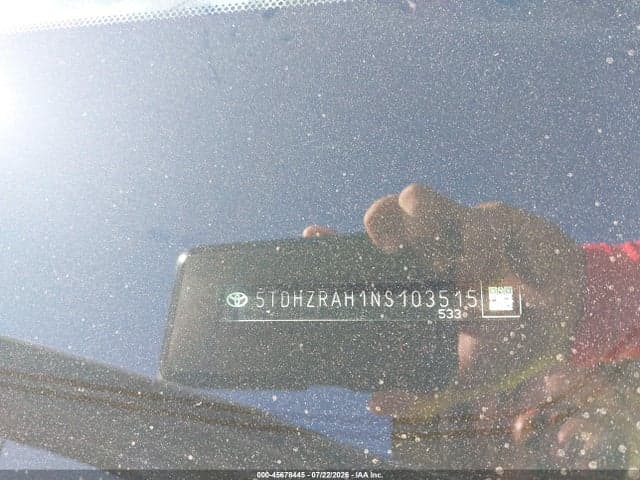 2022 TOYOTA HIGHLANDER XLE 9