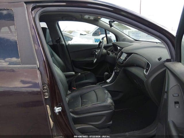 2021 CHEVROLET TRAX AWD LT 5