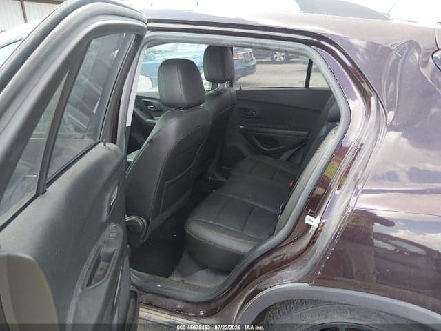 2021 CHEVROLET TRAX AWD LT 8